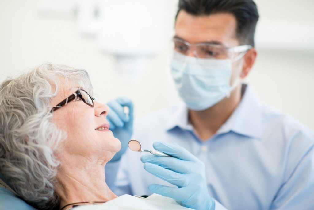 5 Common Elderly Dental Problems